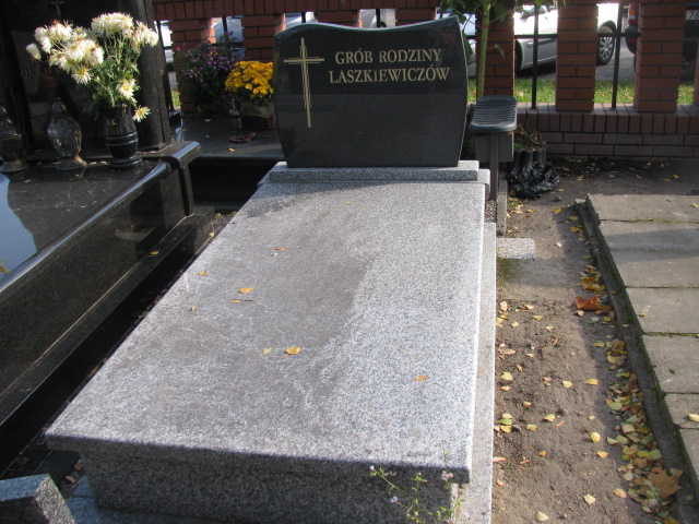 Danuta Laszkiewicz Sieradz Paraf - Grobonet - Wyszukiwarka osób pochowanych