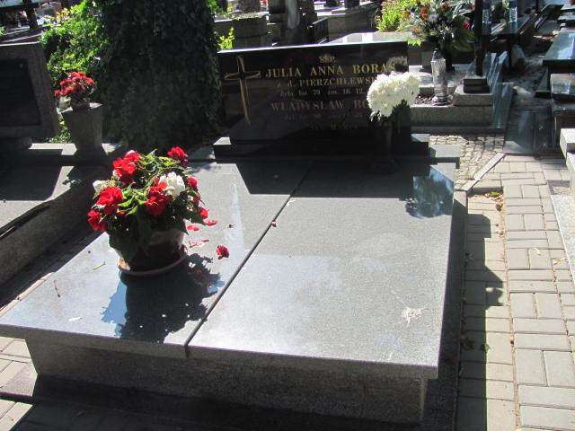 Julia Anna Boras 1910 Sieradz Paraf - Grobonet - Wyszukiwarka osób pochowanych