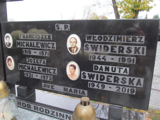 Danuta Świderska 1949 Sieradz Paraf - Grobonet - Wyszukiwarka osób pochowanych