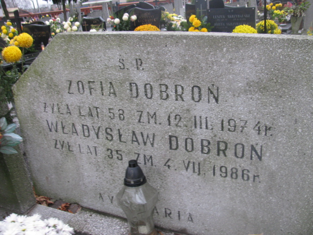 Lucjan Dobroń 1957 Sieradz Paraf - Grobonet - Wyszukiwarka osób pochowanych