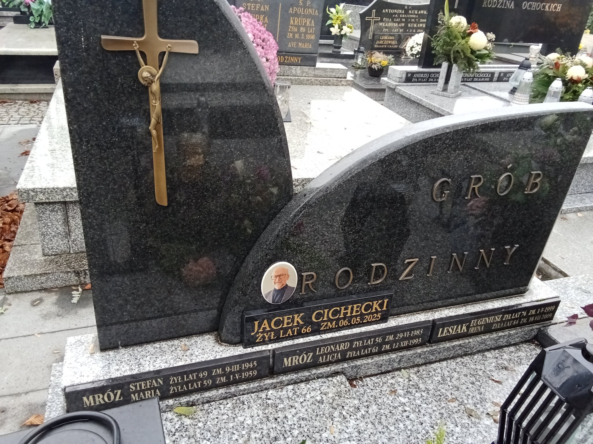 Jacek Cichecki 1958 Sieradz Paraf - Grobonet - Wyszukiwarka osób pochowanych