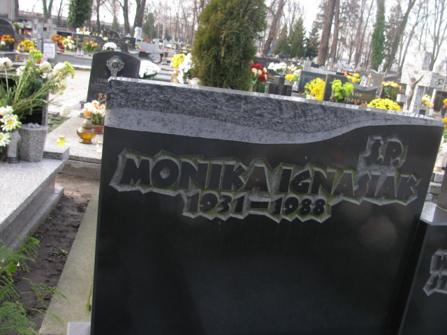 Monika Ignasiak 1931 Sieradz Paraf - Grobonet - Wyszukiwarka osób pochowanych