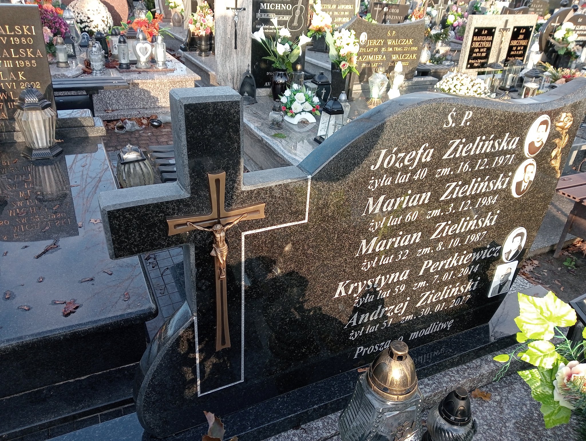 Józefa Zielińska Sieradz Paraf - Grobonet - Wyszukiwarka osób pochowanych