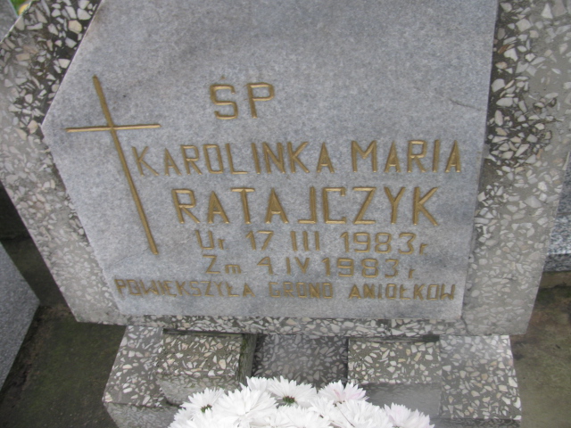 Karolina Maria Ratajczyk 1983 Sieradz Paraf - Grobonet - Wyszukiwarka osób pochowanych